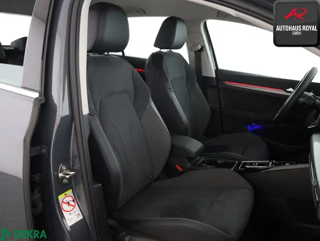 Volkswagen Golf view 11