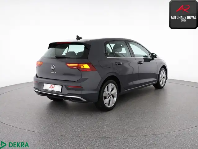 Volkswagen Golf view 5