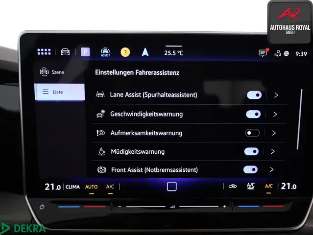 Volkswagen Golf view 21