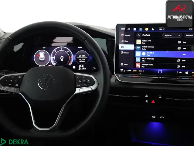 Volkswagen Golf view 16