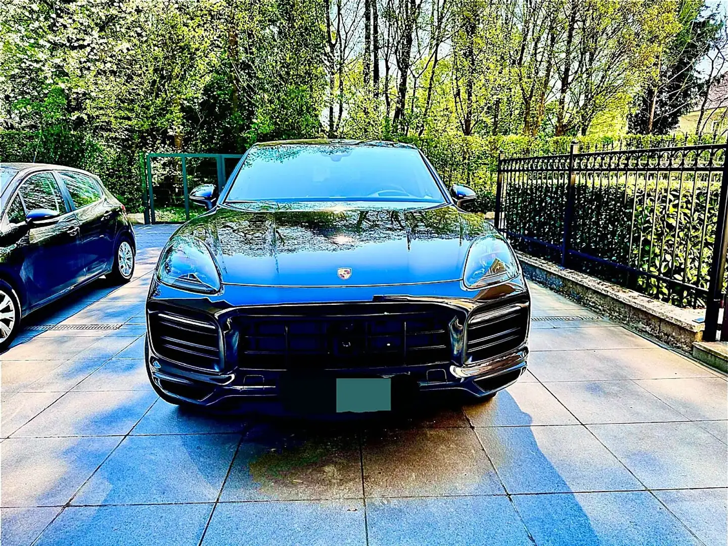 Porsche Cayenne III E-Hybrid PHEV 17,9 kWh Aut. Schwarz - 2