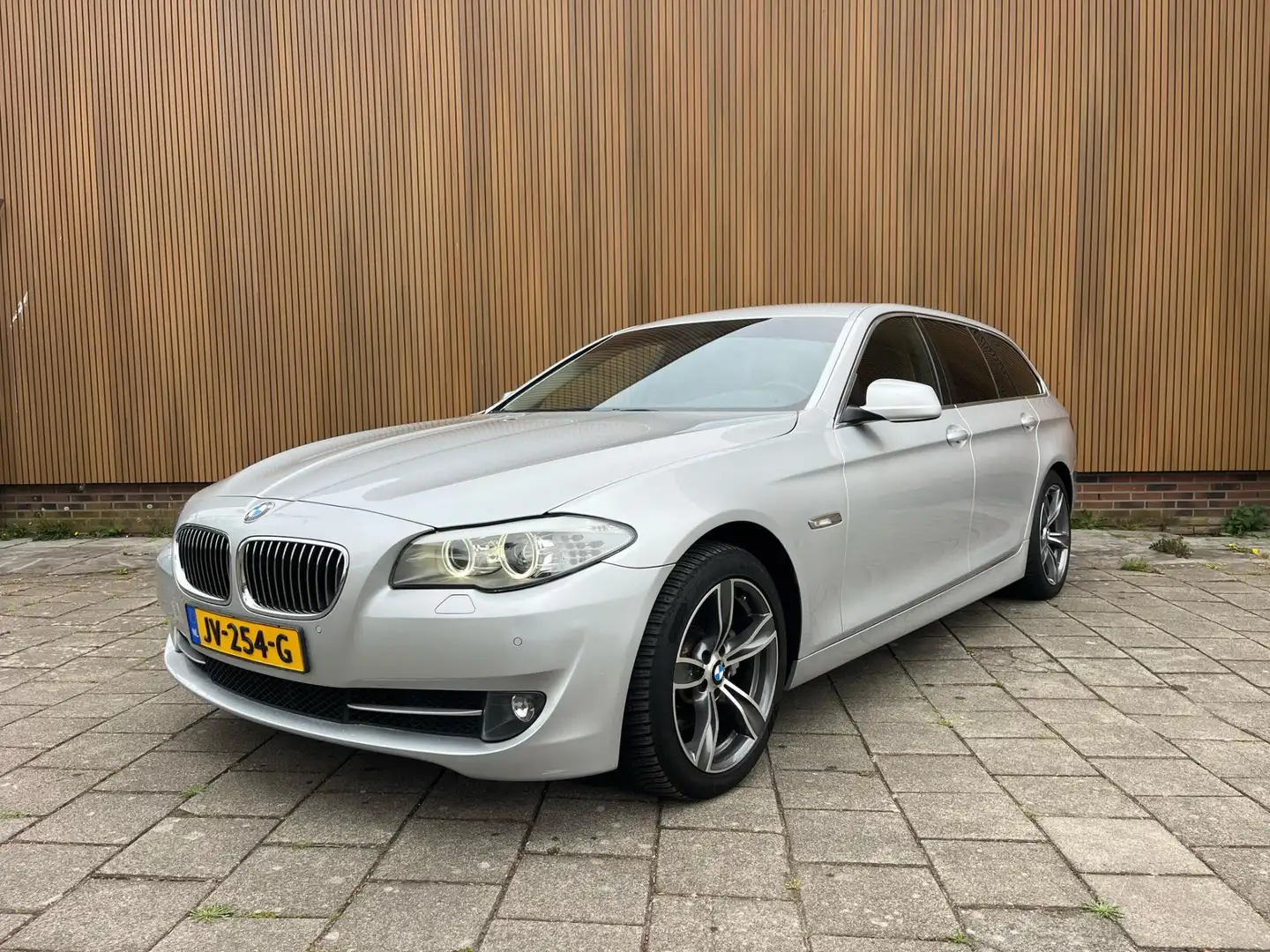 BMW 520 5-serie Touring 520i Executive Grijs - 1