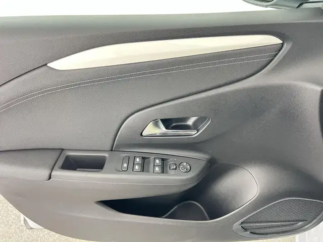 Opel Corsa view 11