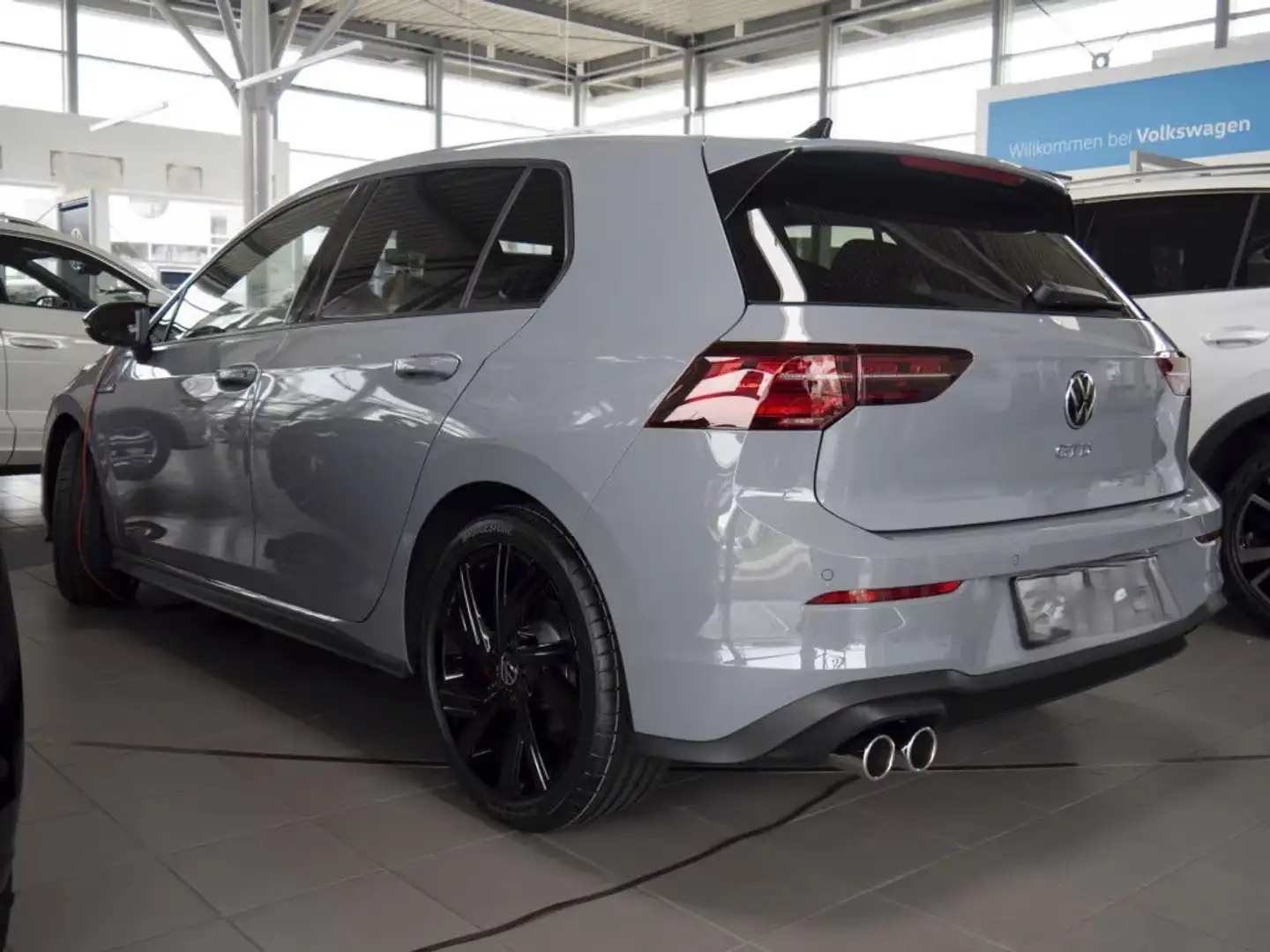 Volkswagen Golf GTD 2.0 TDI GTD DSG MATRIX LED HARMAN KARDON CAMERA Сірий - 2