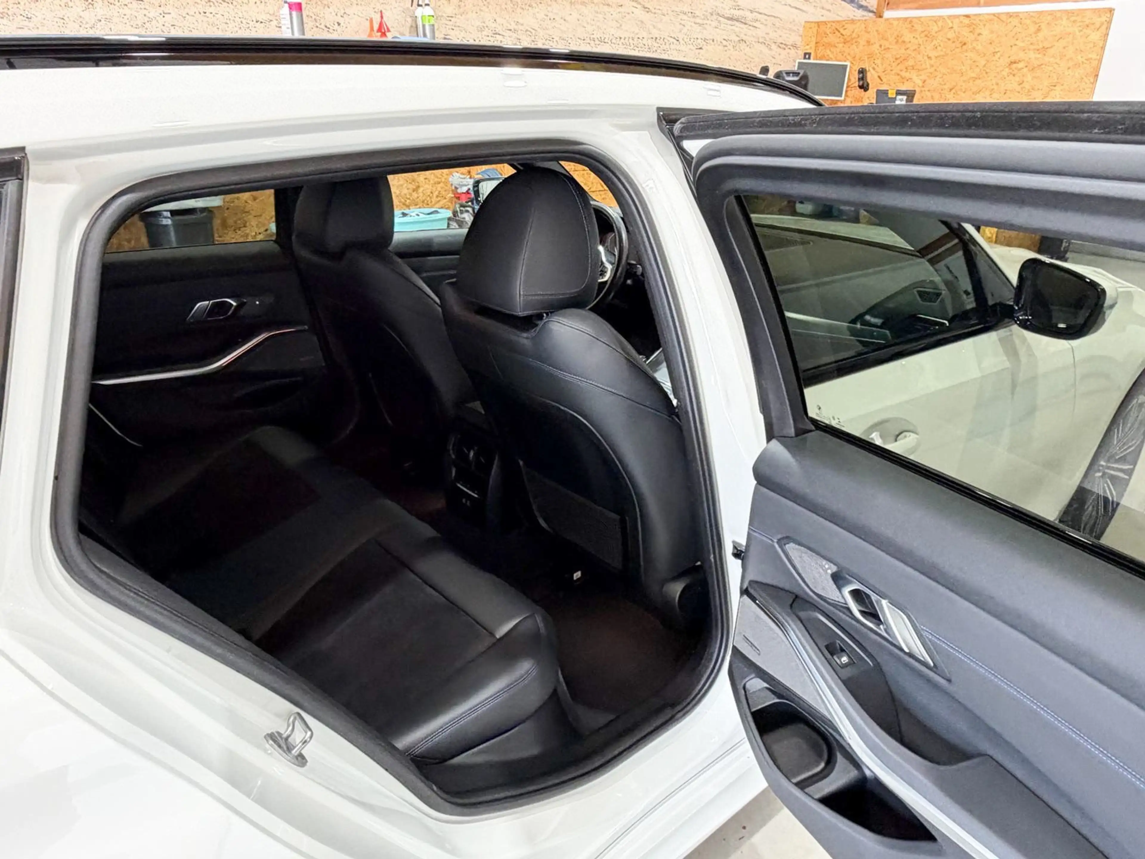 BMW 330 e xDrive M Sport,ACC,AHK,Harman,95%Zertifikat — photo 11