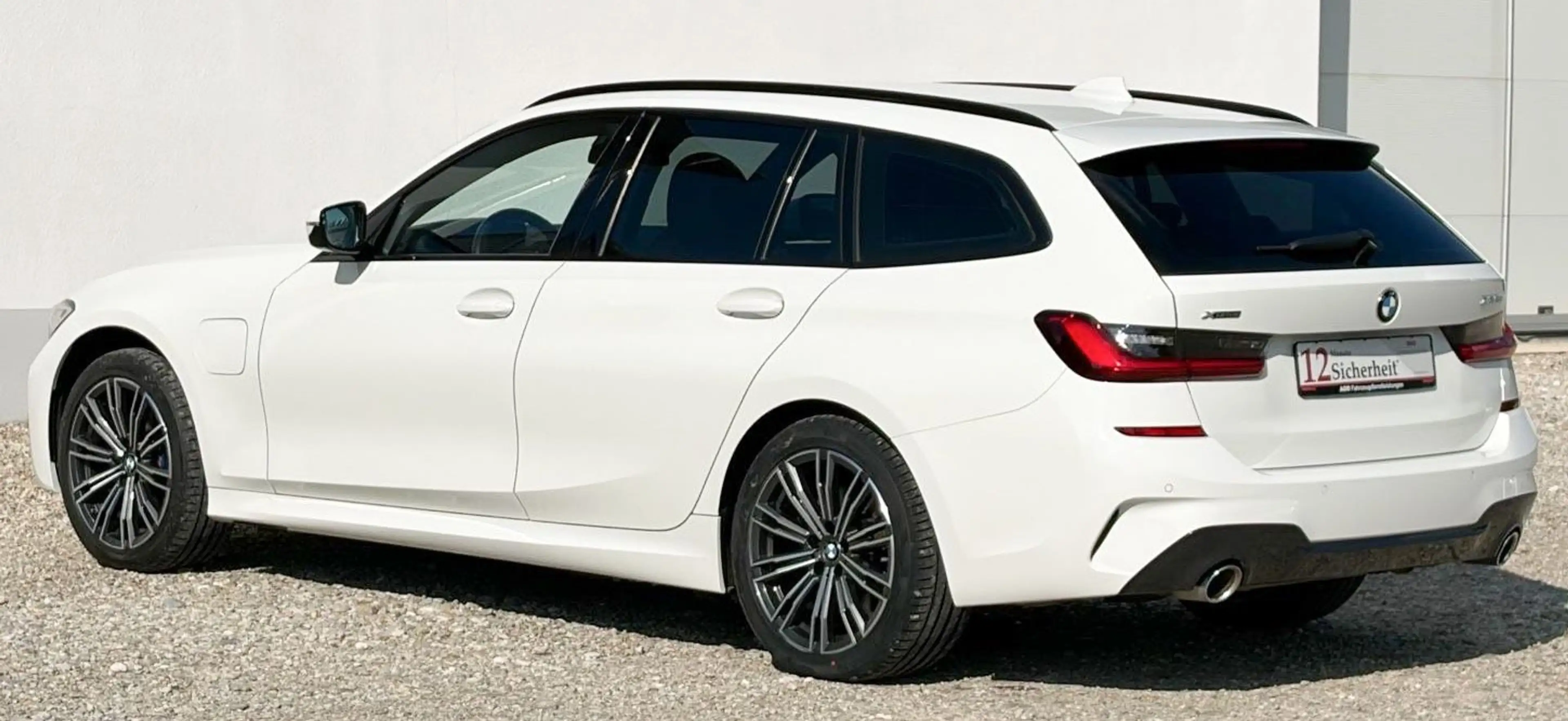 BMW 330 e xDrive M Sport,ACC,AHK,Harman,95%Zertifikat — photo 7
