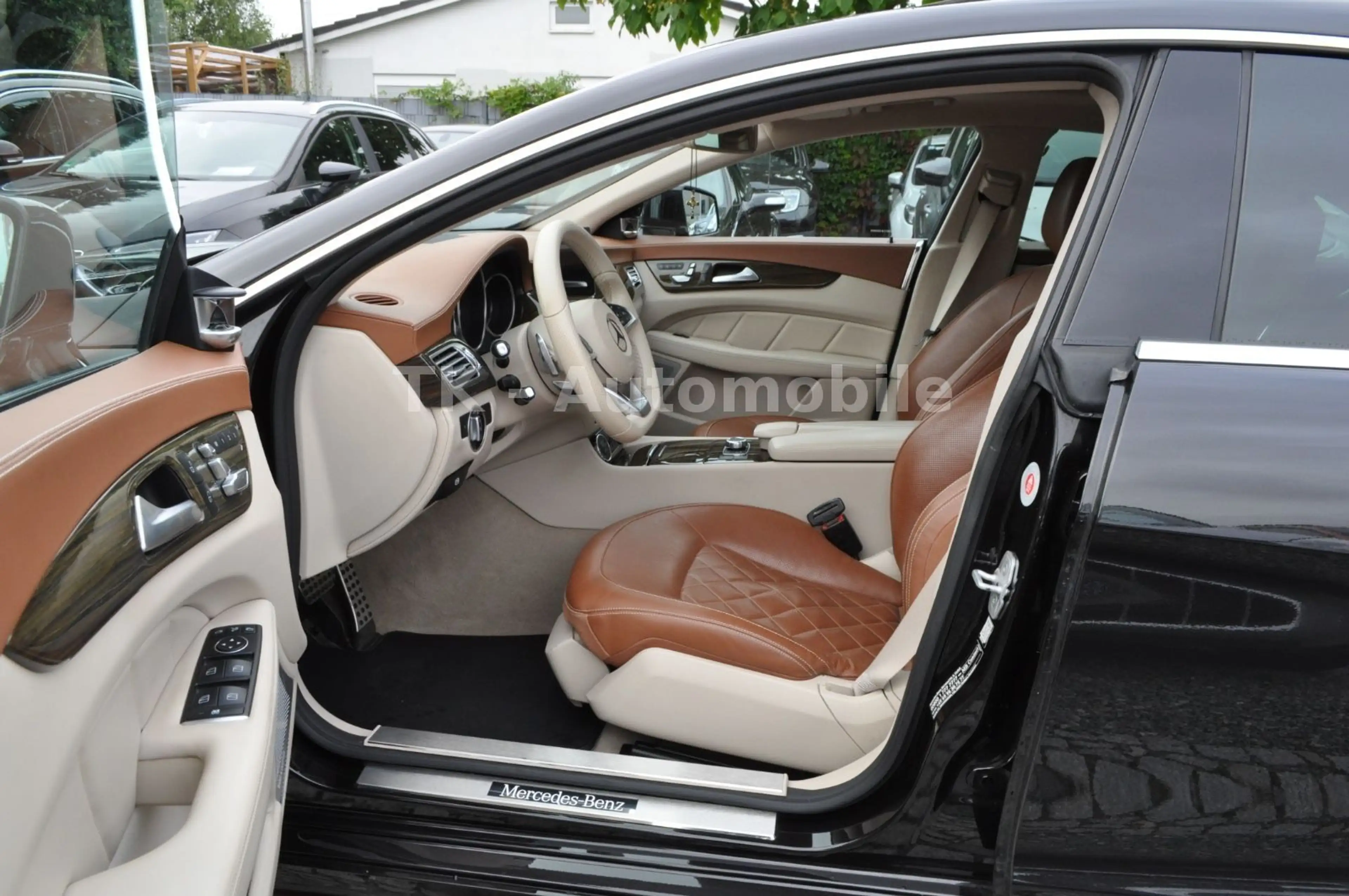 Mercedes-Benz CLS 500 Mercedes-Benz CLS 500 4Matic/B&O/S-HEFT/360° — photo 7