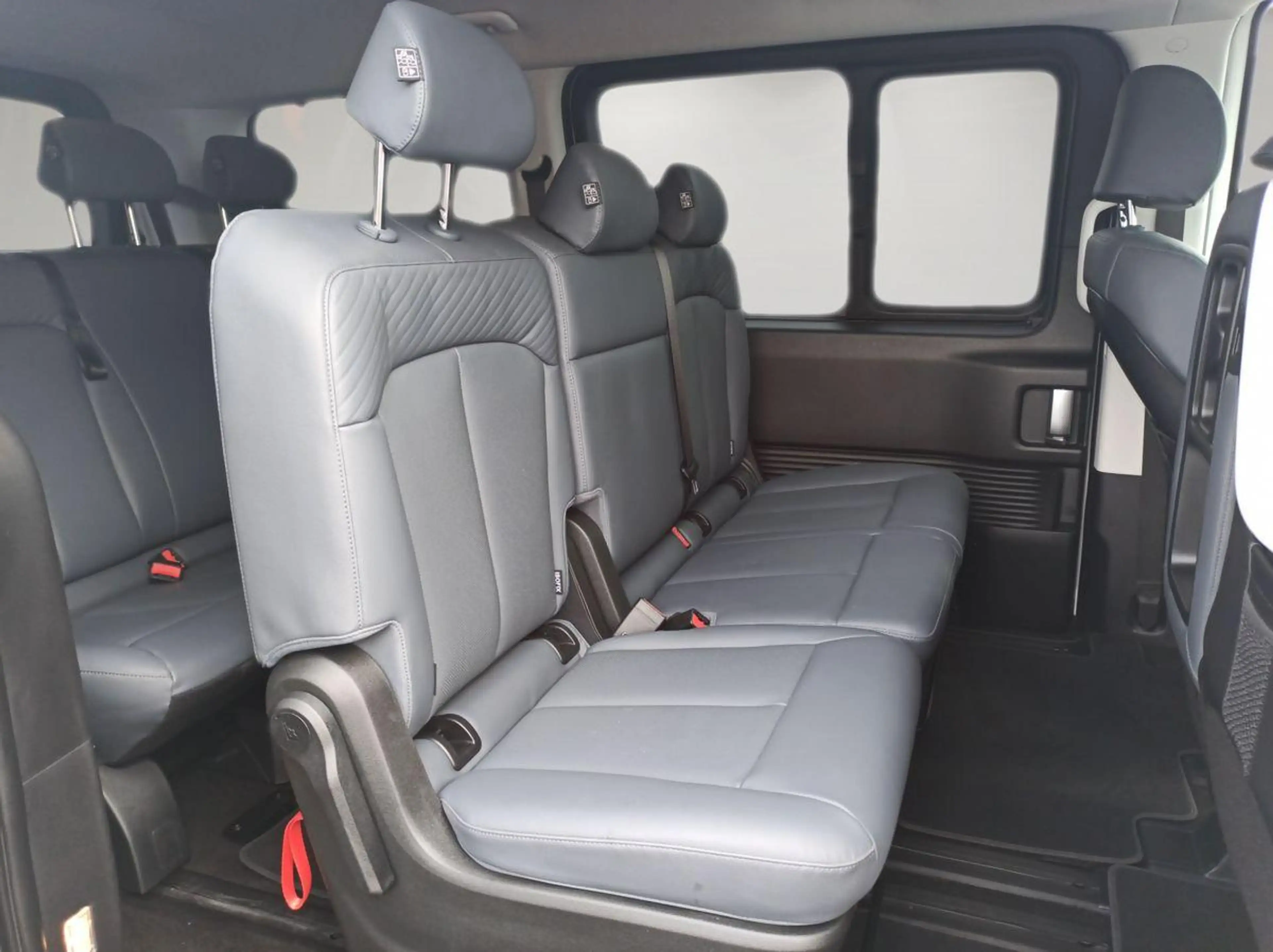 Hyundai STARIA Prime 2.2L /Shuttle-Paket / 9-Sitzer /LED — photo 6