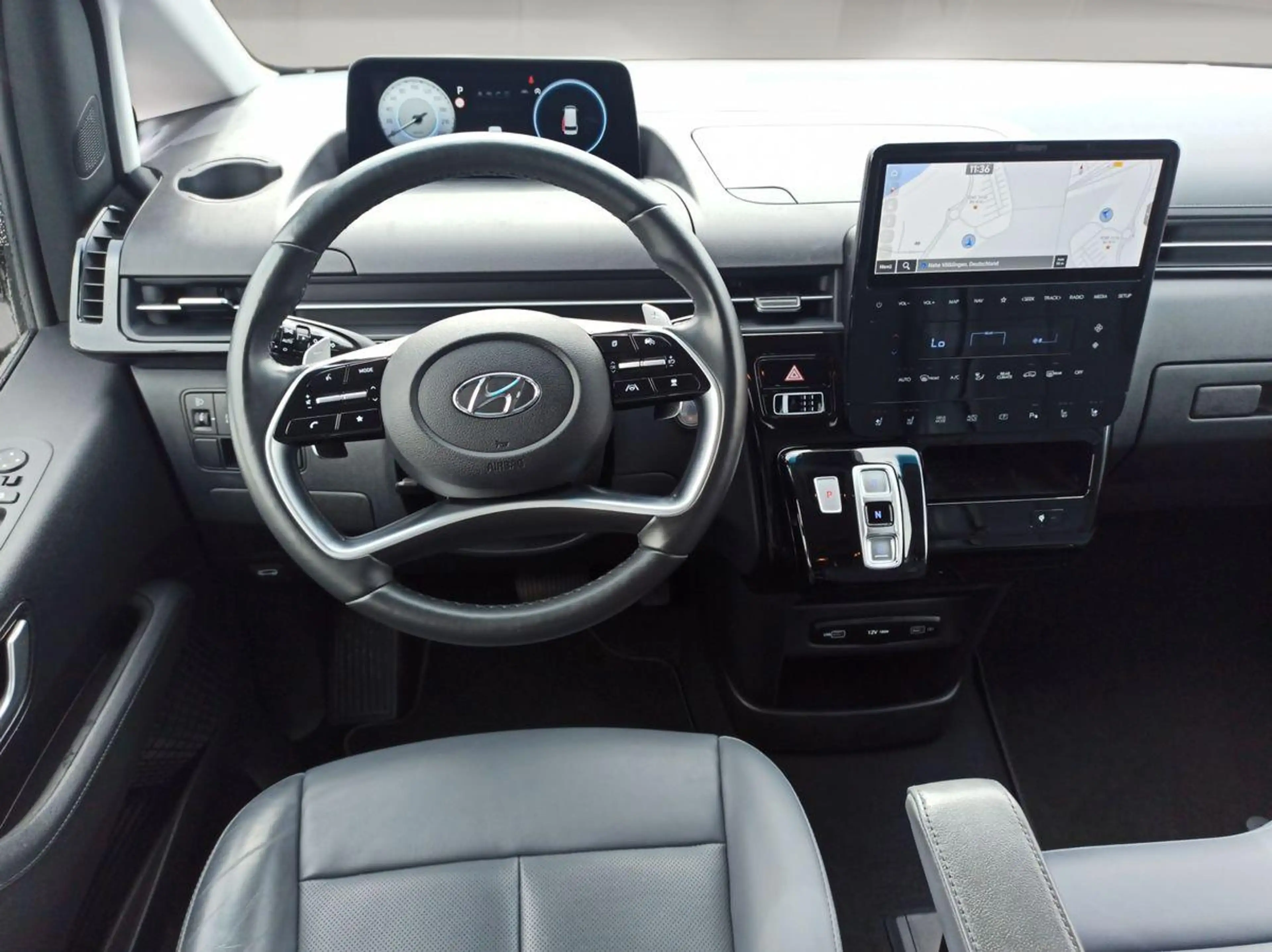 Hyundai STARIA Prime 2.2L /Shuttle-Paket / 9-Sitzer /LED — photo 3