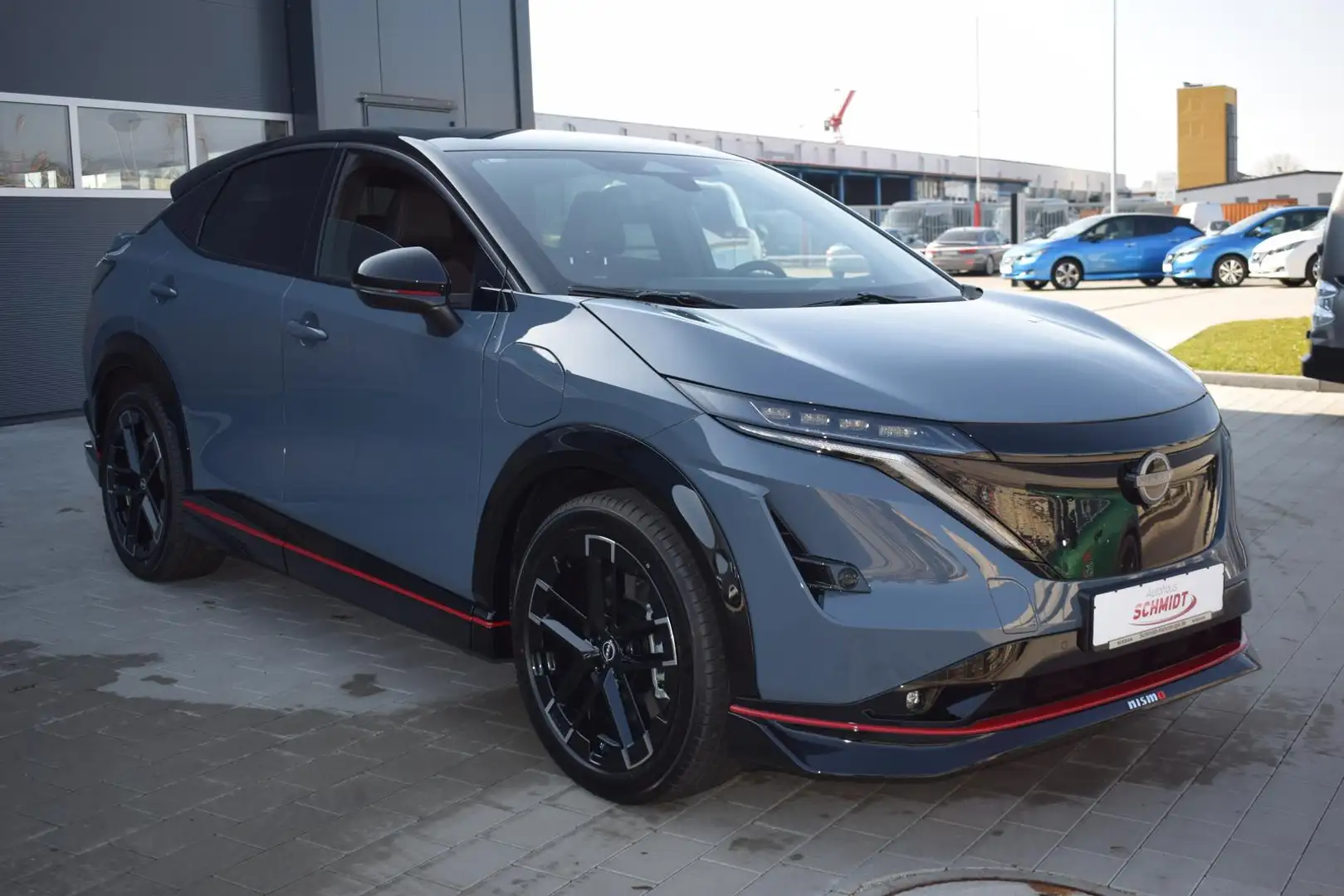 Nissan Ariya Nismo e-4orce siva - 2
