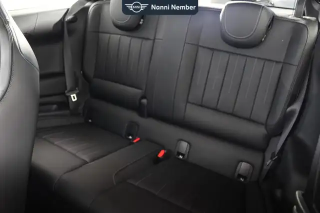 Mini Hatch view 15