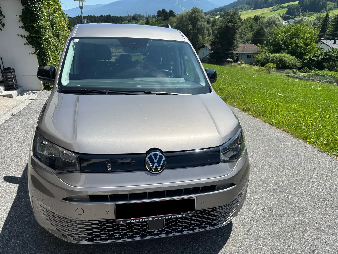 Volkswagen Caddy Move 2,0 TDI Beige - 1