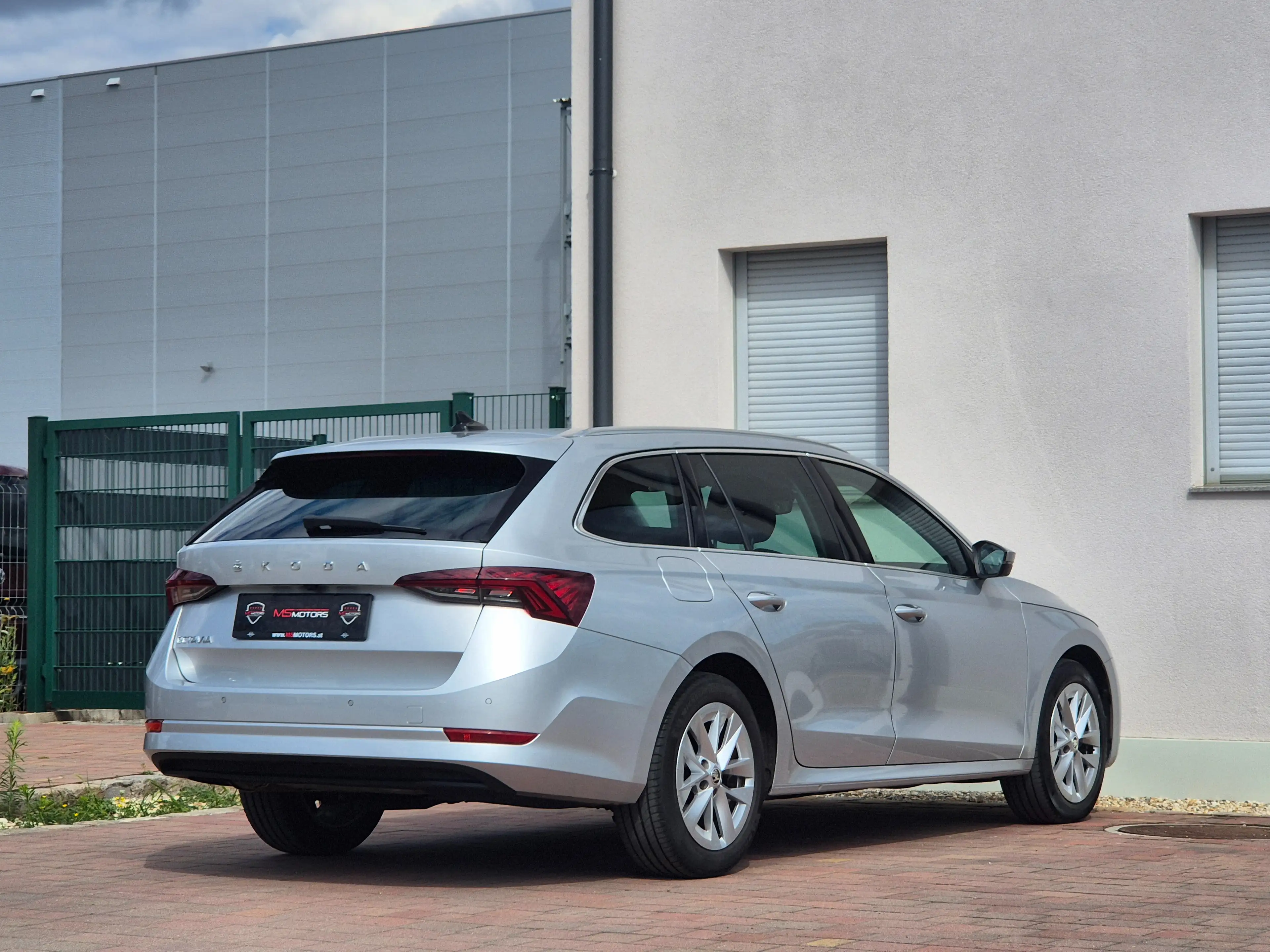 Skoda Octavia Combi 2,0 TDI Style DSG*ACC*RFK*KEYLESS*KREDIT — photo 8
