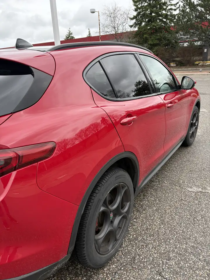 Alfa Romeo Stelvio снимка Alfa Romeo Stelvio
