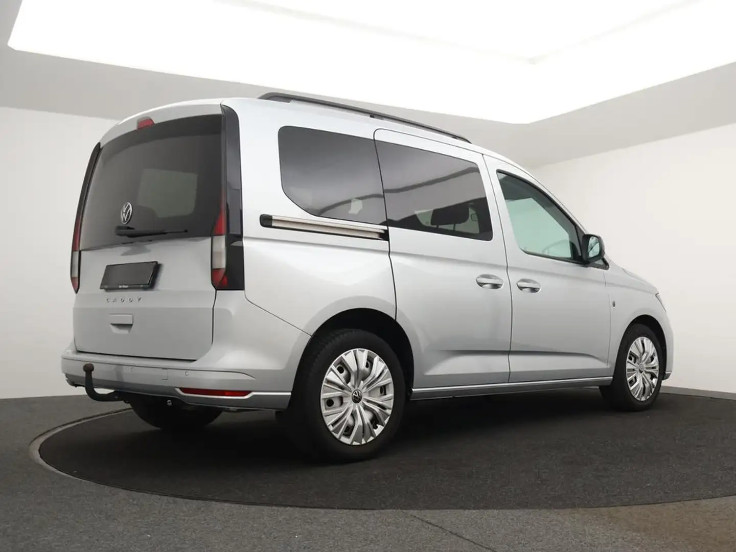 Volkswagen Caddy Caddy Drive 5-zitter 1.5TSI 84kW 114PK *NAVI*TREKH Срібний - 2