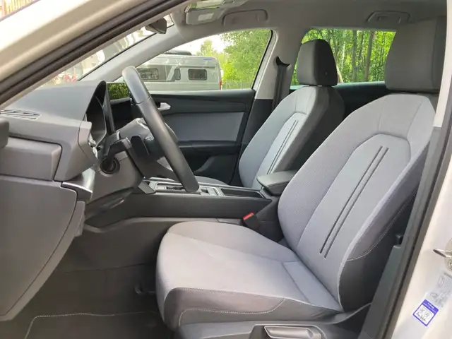 Seat Leon view 9