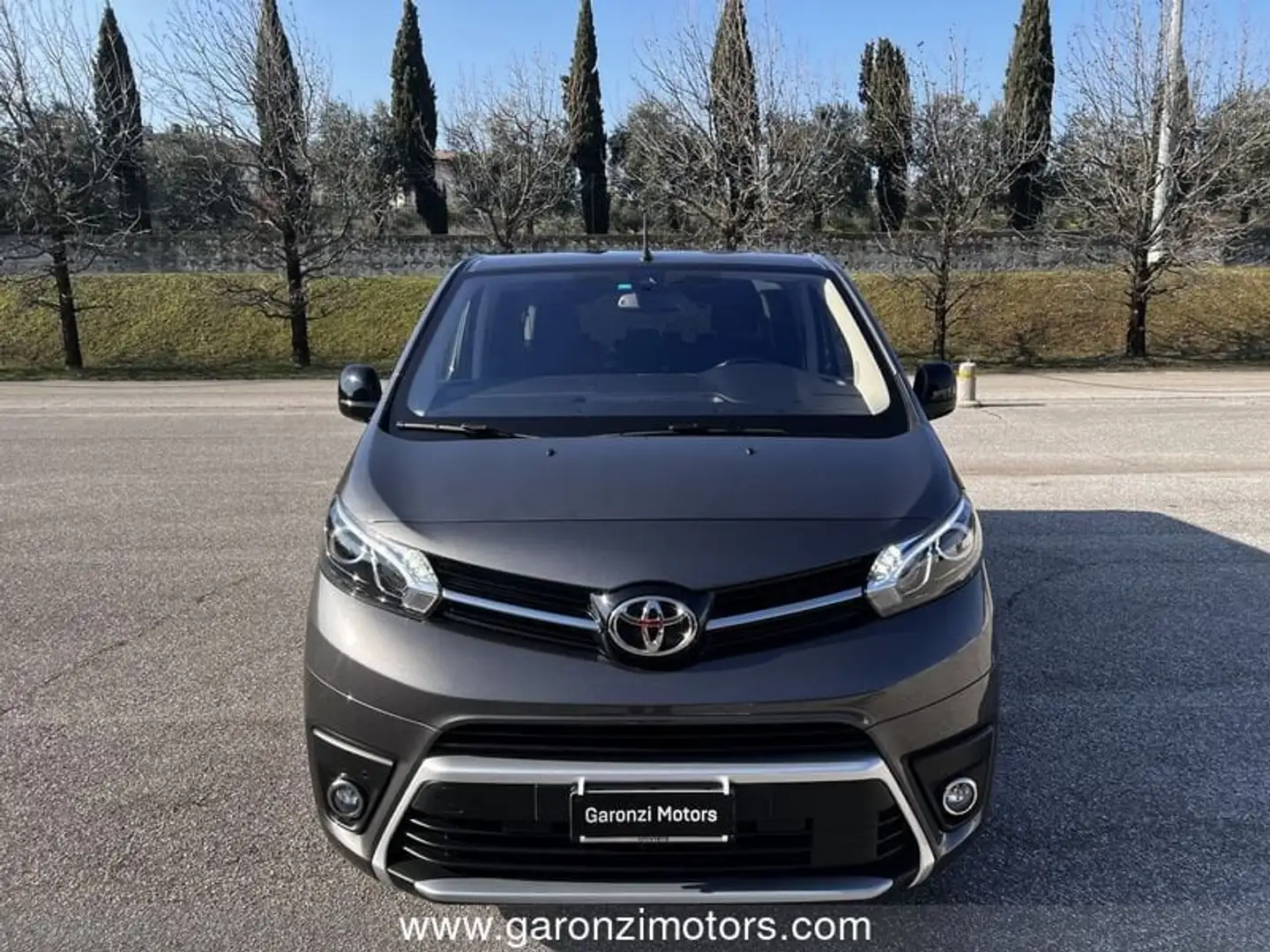 Toyota Proace 2.0D 177 CV L2 D Black Edition Zwart - 2