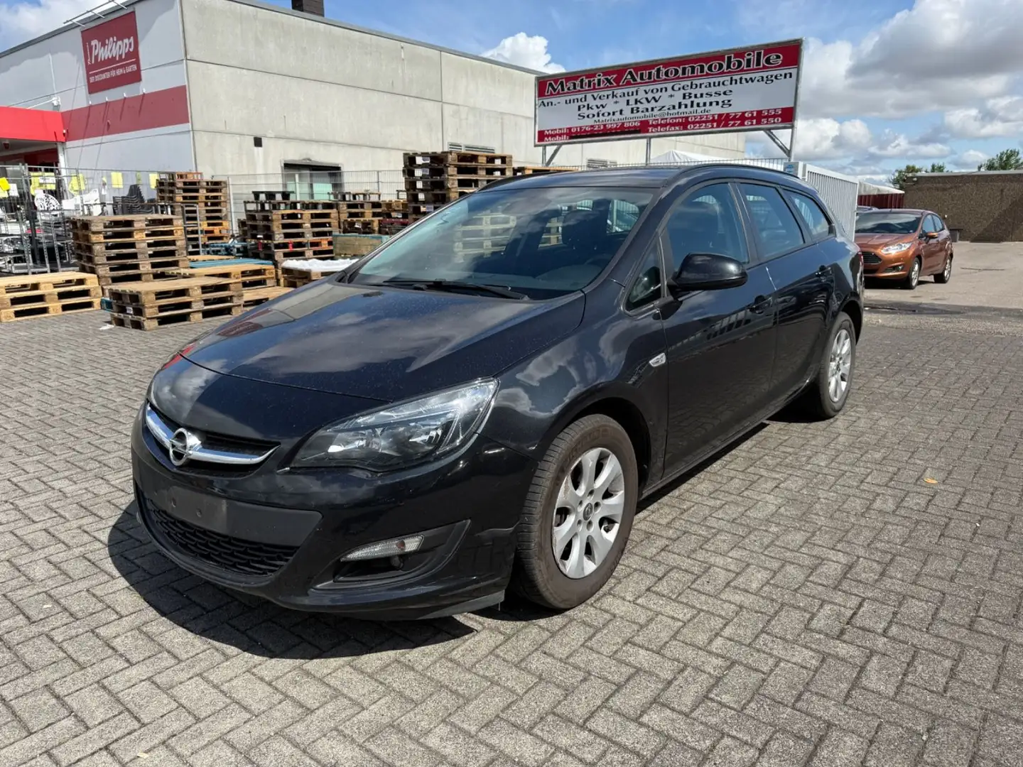 Opel Astra J Sports Tourer Selection,Klima,Navi,Euro6 Czarny - 1