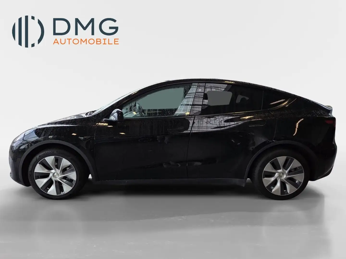 Tesla Model Y Basis RWD Schwarz - 1