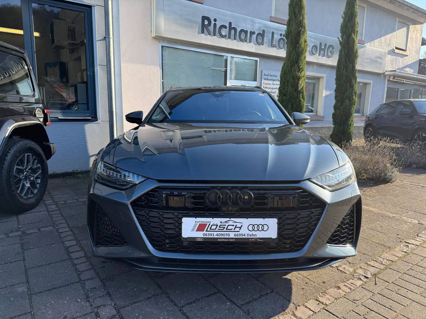 Audi RS6 4.0 TFSI quattro/LUFTFEDER/B&O/HEADUP/STANDHEIZUNG Grau - 1