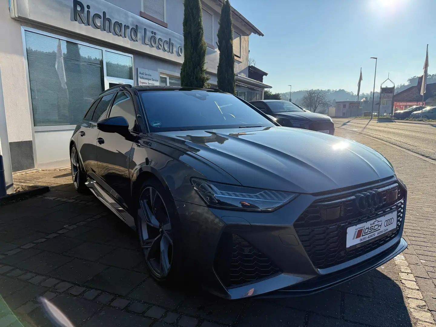 Audi RS6 4.0 TFSI quattro/LUFTFEDER/B&O/HEADUP/STANDHEIZUNG Grau - 2