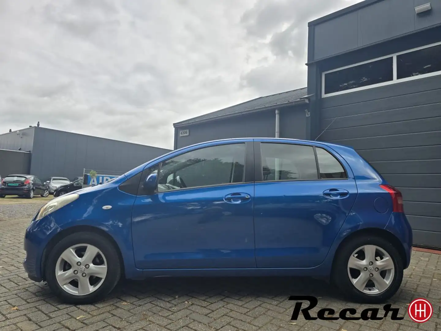 Toyota Yaris 1.3 VVTi Luna/Airco/5deurs/trekhaak/151Nap Blu/Azzurro - 2