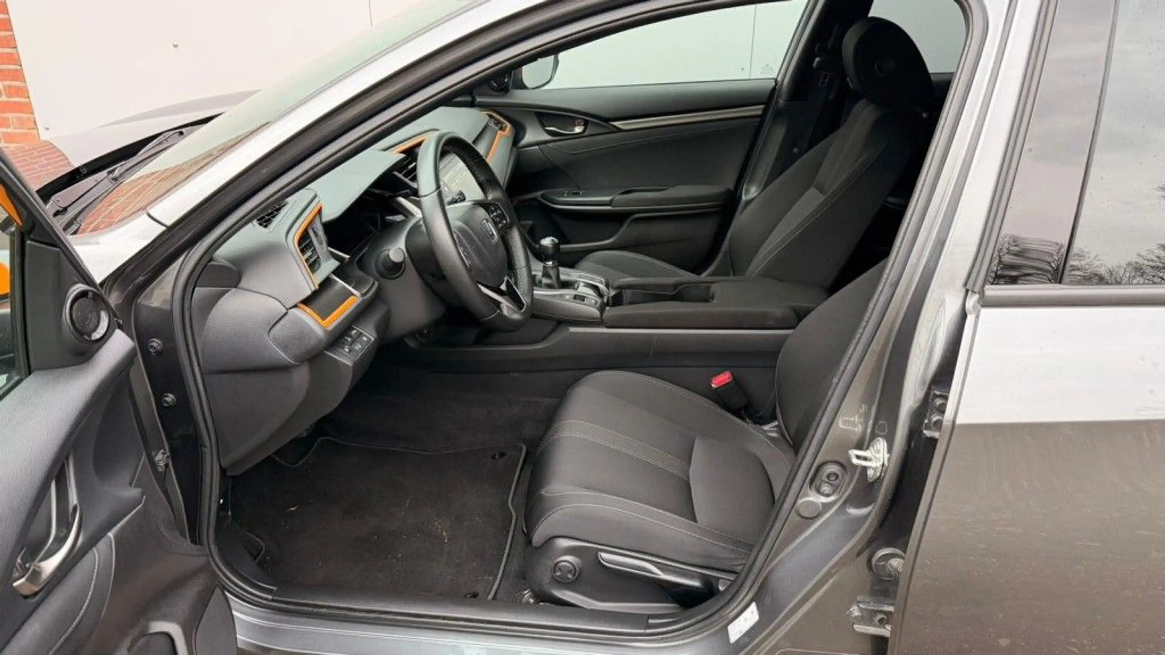 Honda Civic 1.0 i-VTEC Turbo Elegance — photo 7
