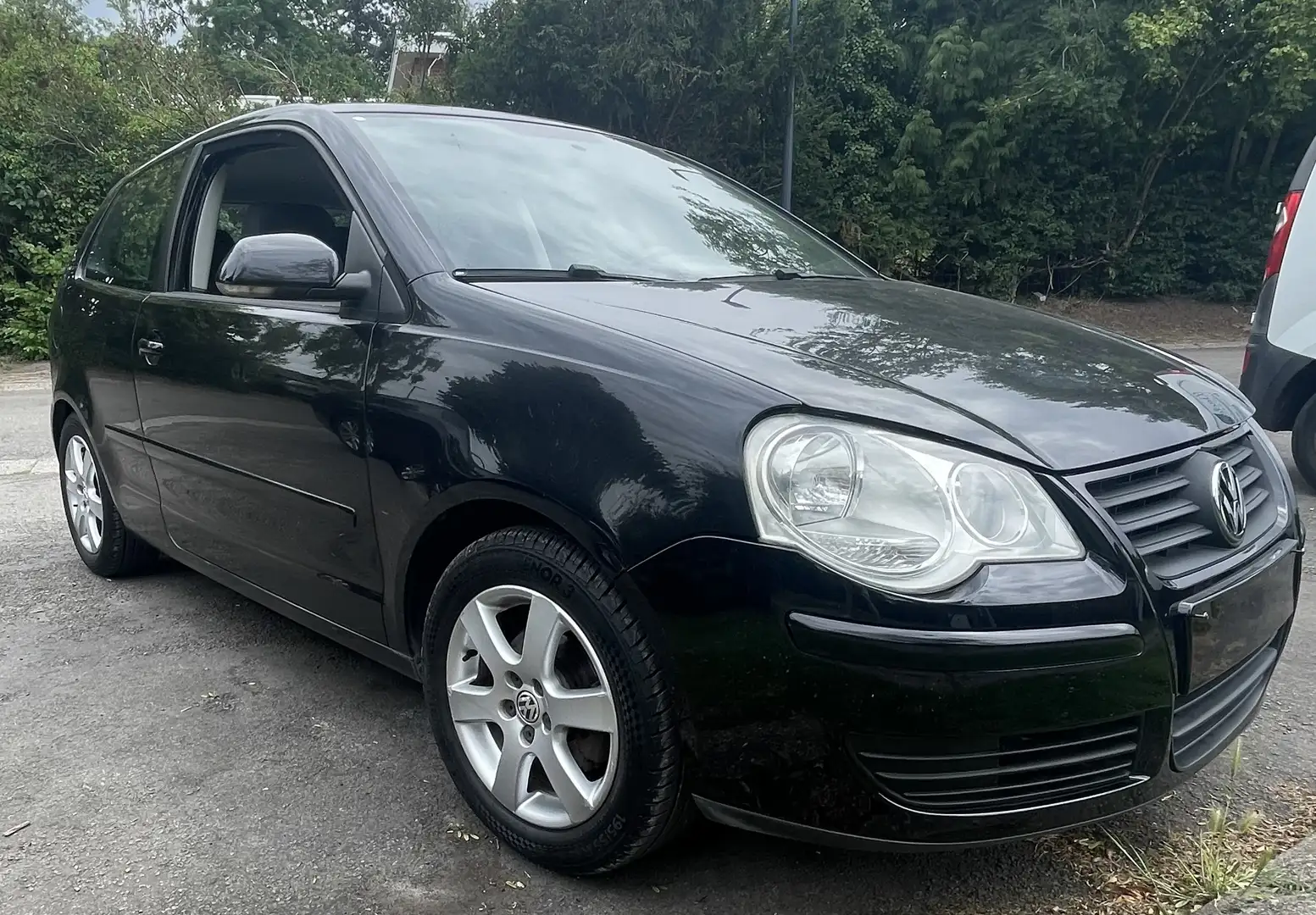 Volkswagen Polo 1.4i 16v Sport Edition - 1