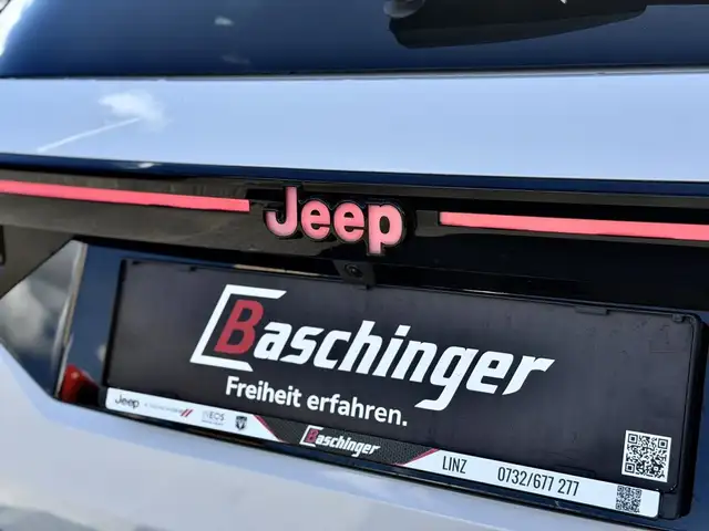 Jeep Compass view 14