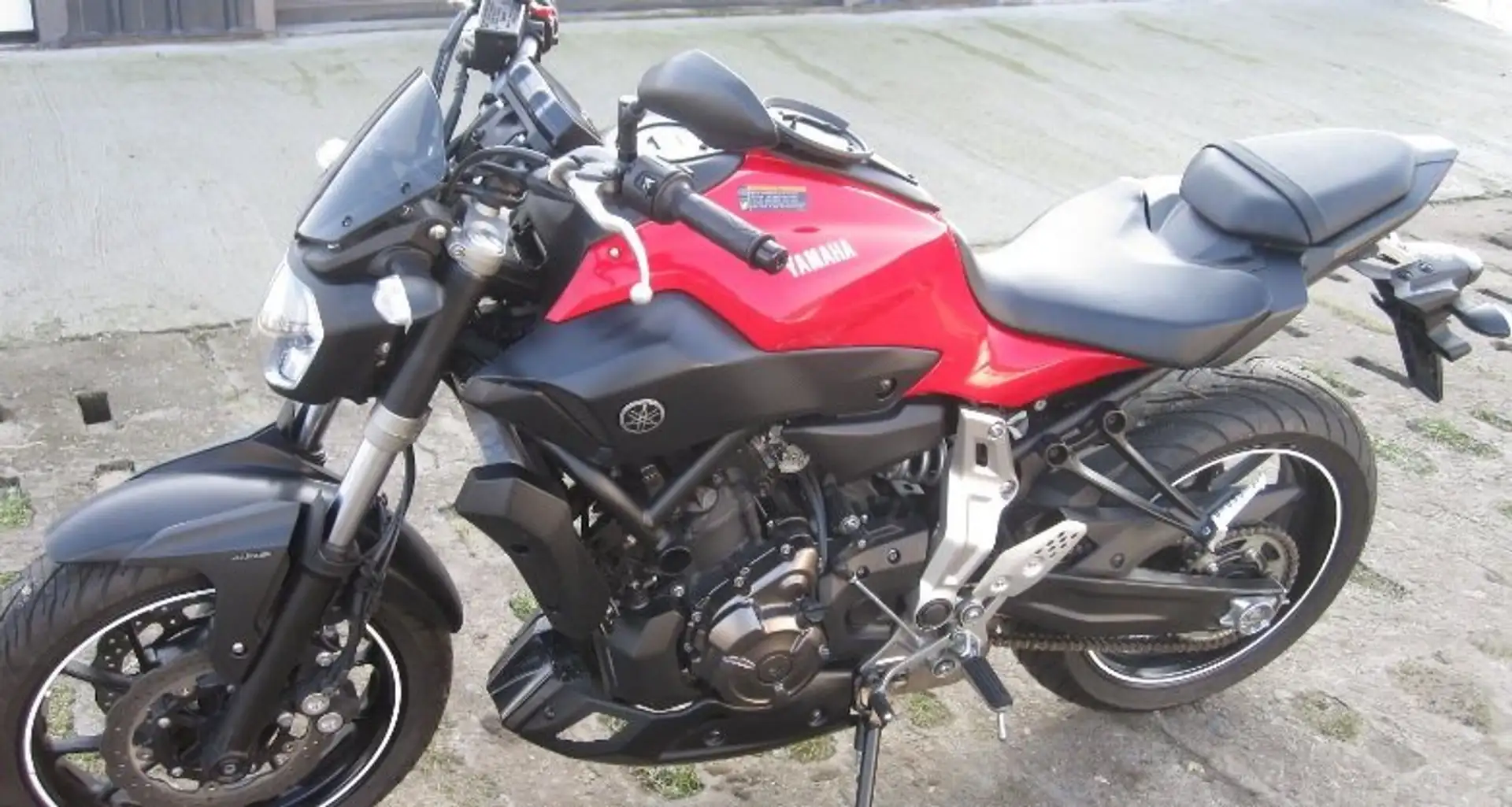 Yamaha MT-07 Piros - 2