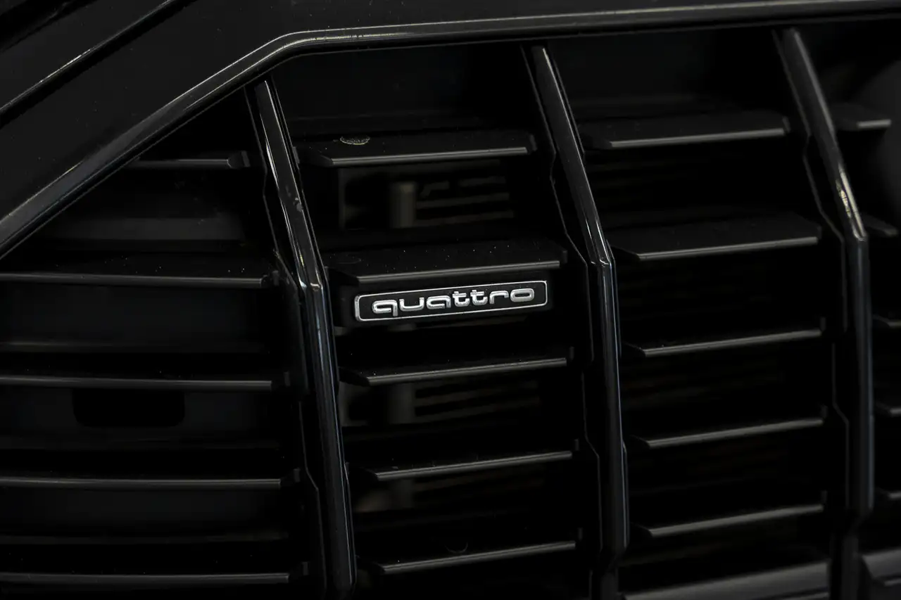 Audi Q3 снимка Audi Q3