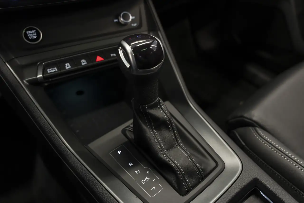 Audi Q3 снимка Audi Q3