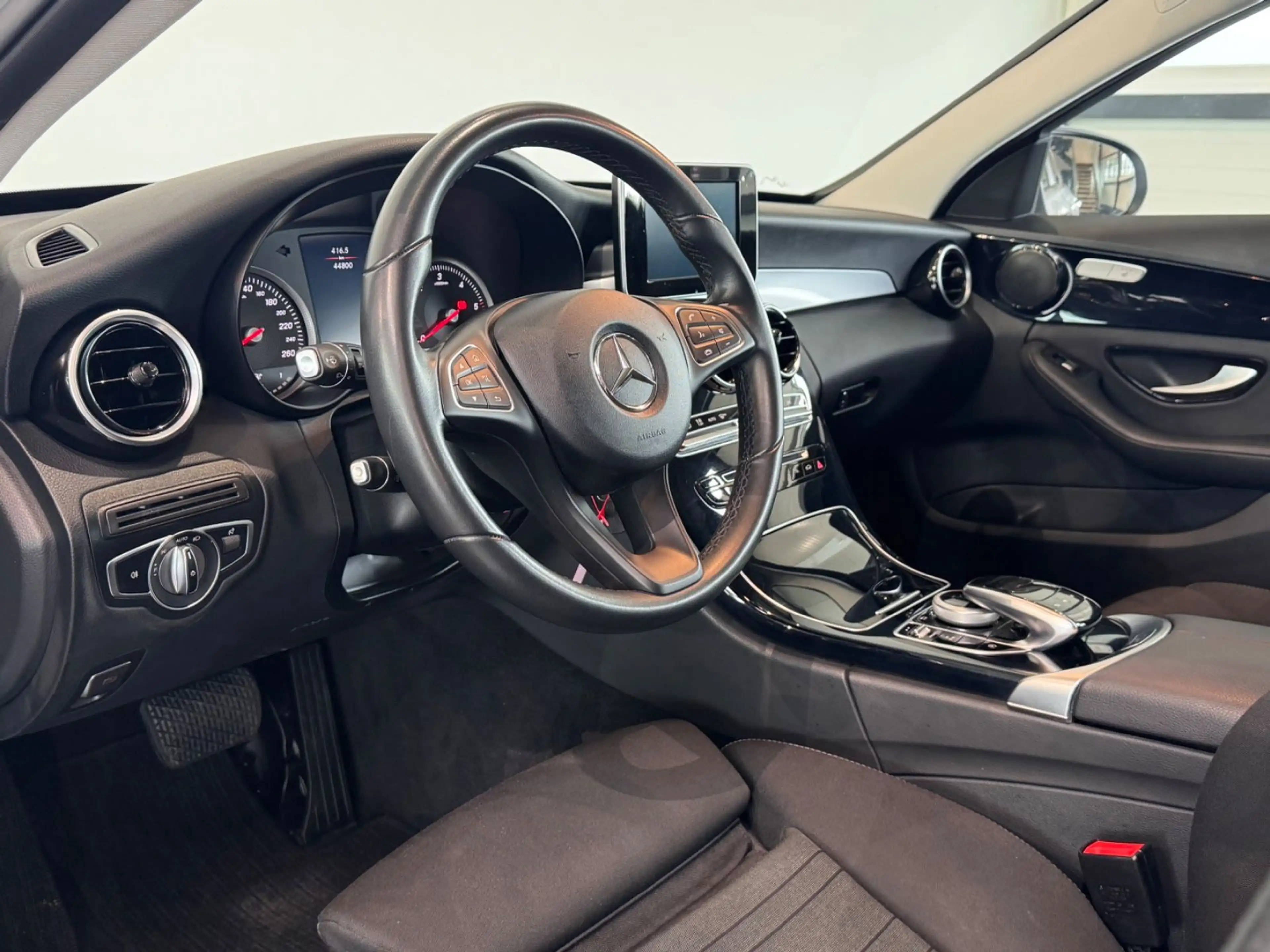 Mercedes-Benz C 180 T BlueTec*LED*SHZ*PDC*XENON* — photo 12