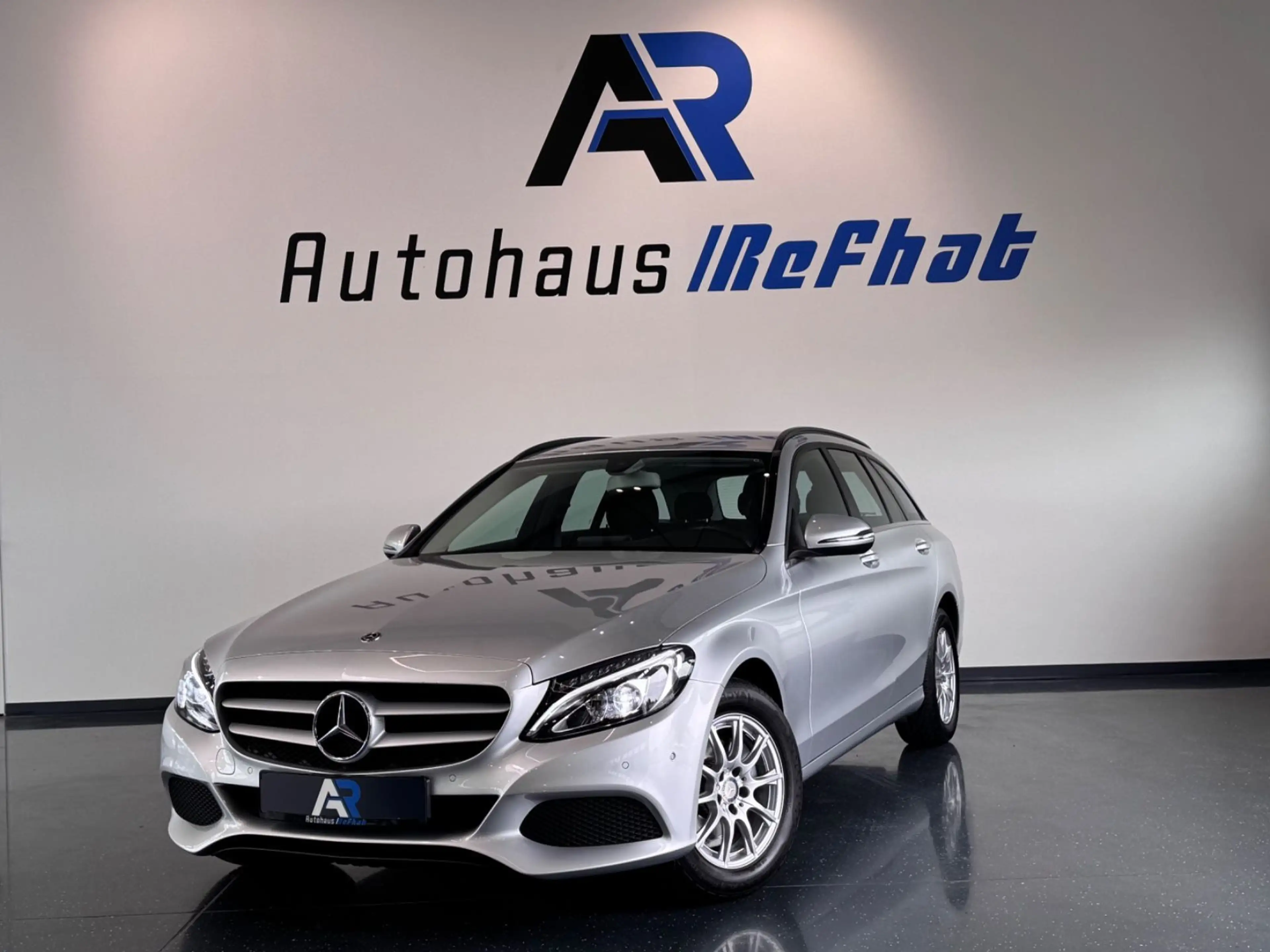Mercedes-Benz C 180 T BlueTec*LED*SHZ*PDC*XENON*