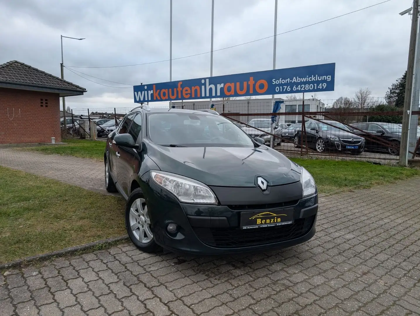 Renault Megane III Grandtour Dynamique*AUTOMATIK*NAVI !! Grün - 1