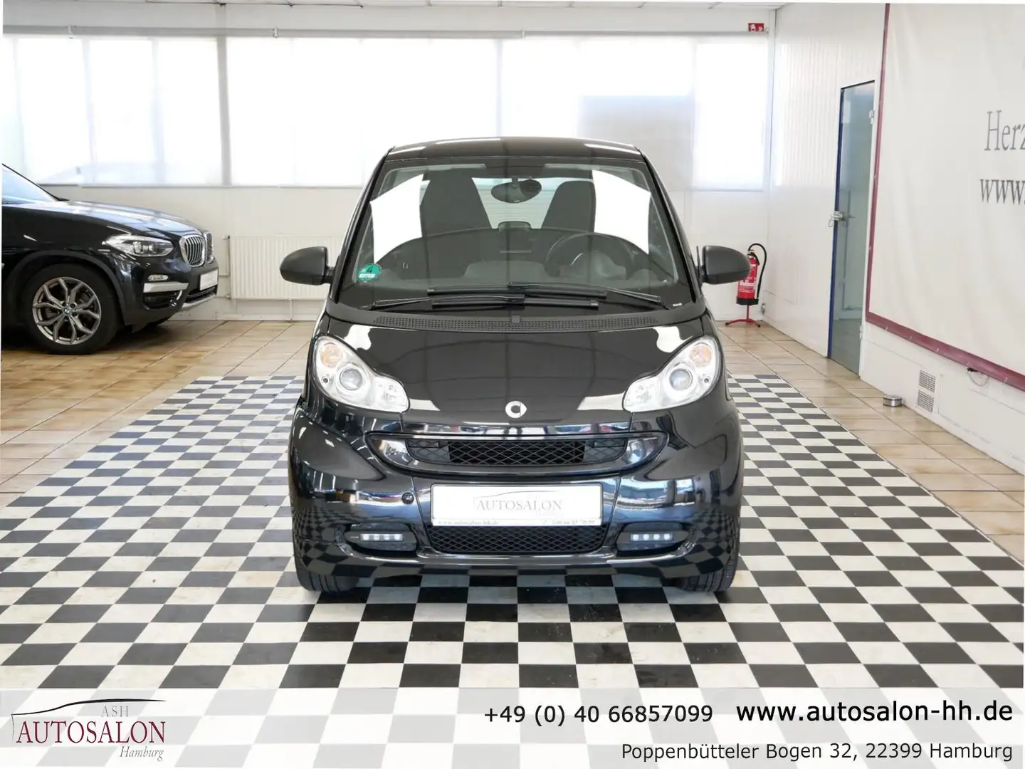 smart forTwo Brabus Sport P.*3Vorb*Servolenkung*Navi*Sound Syst Чёрный - 2