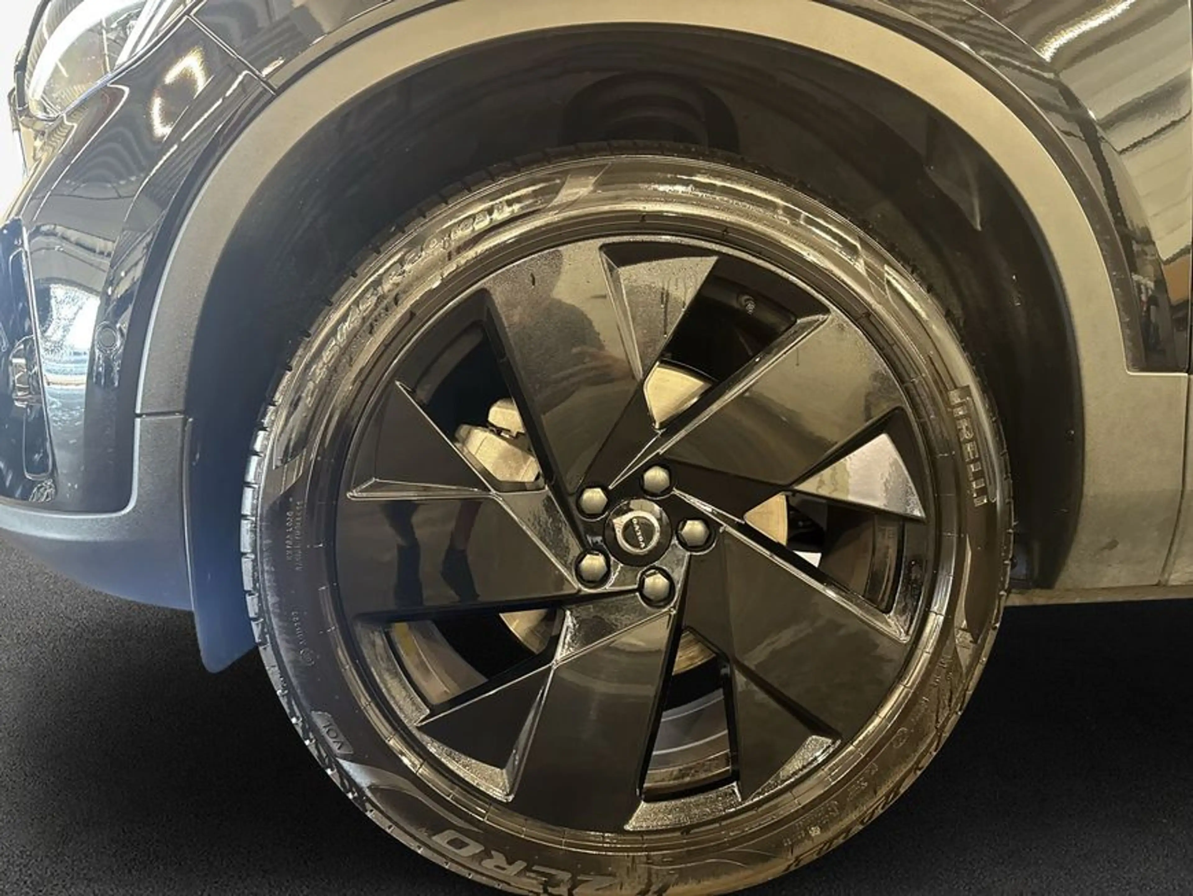 Volvo XC40 XC40 B3 B DKG Plus Black Edition — photo 7