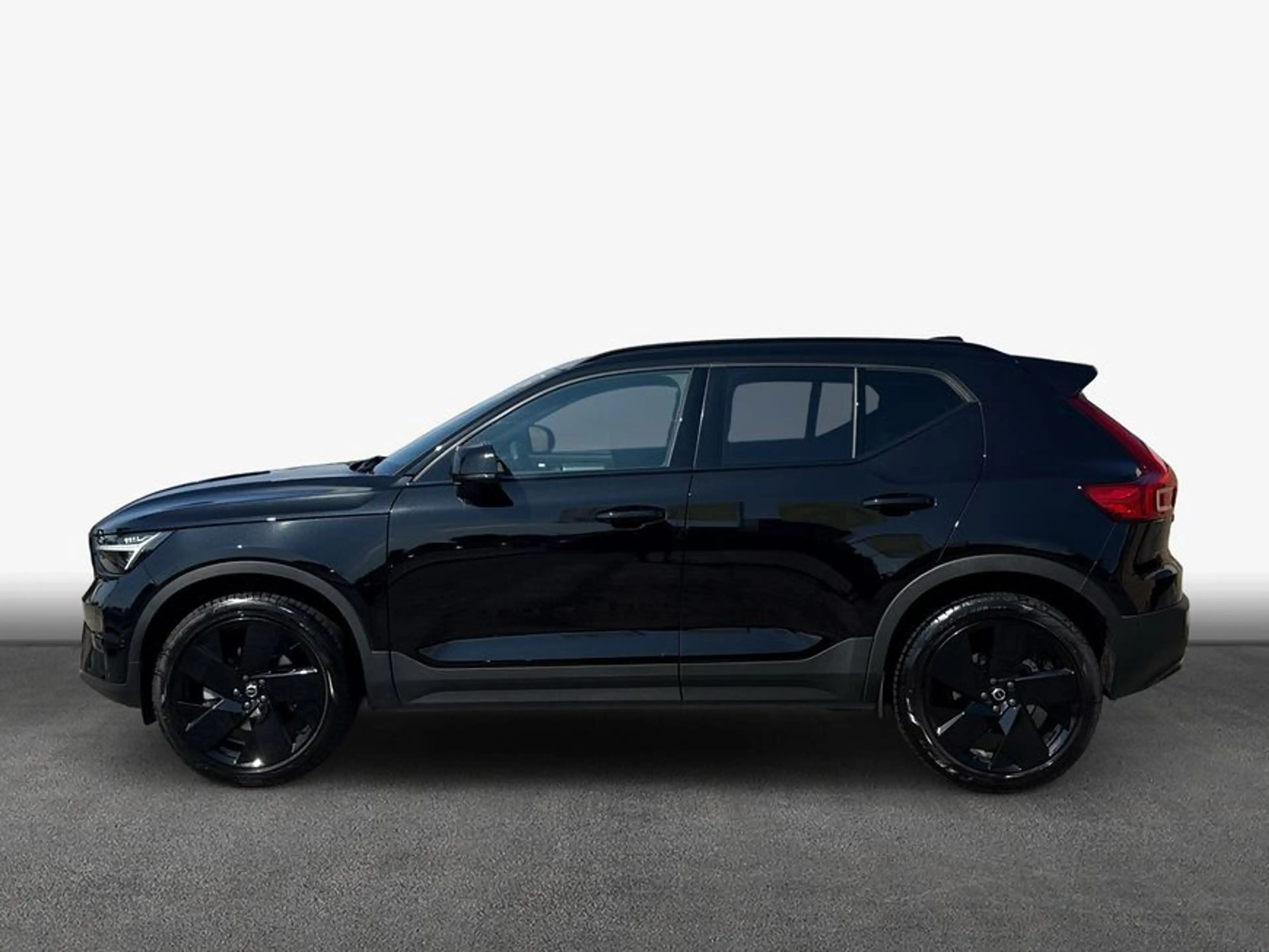 Volvo XC40 XC40 B3 B DKG Plus Black Edition — photo 4