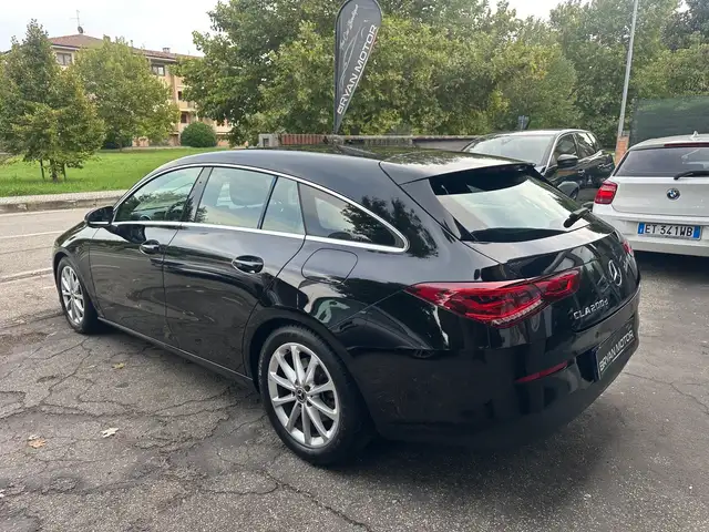 Mercedes-Benz Cla view 5