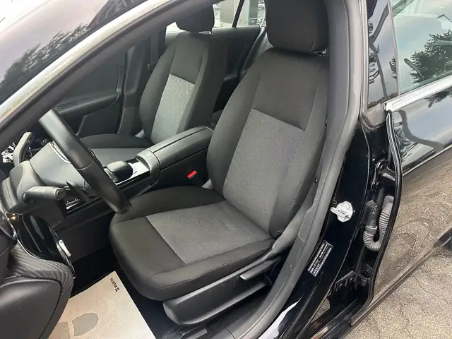 Mercedes-Benz Cla view 12