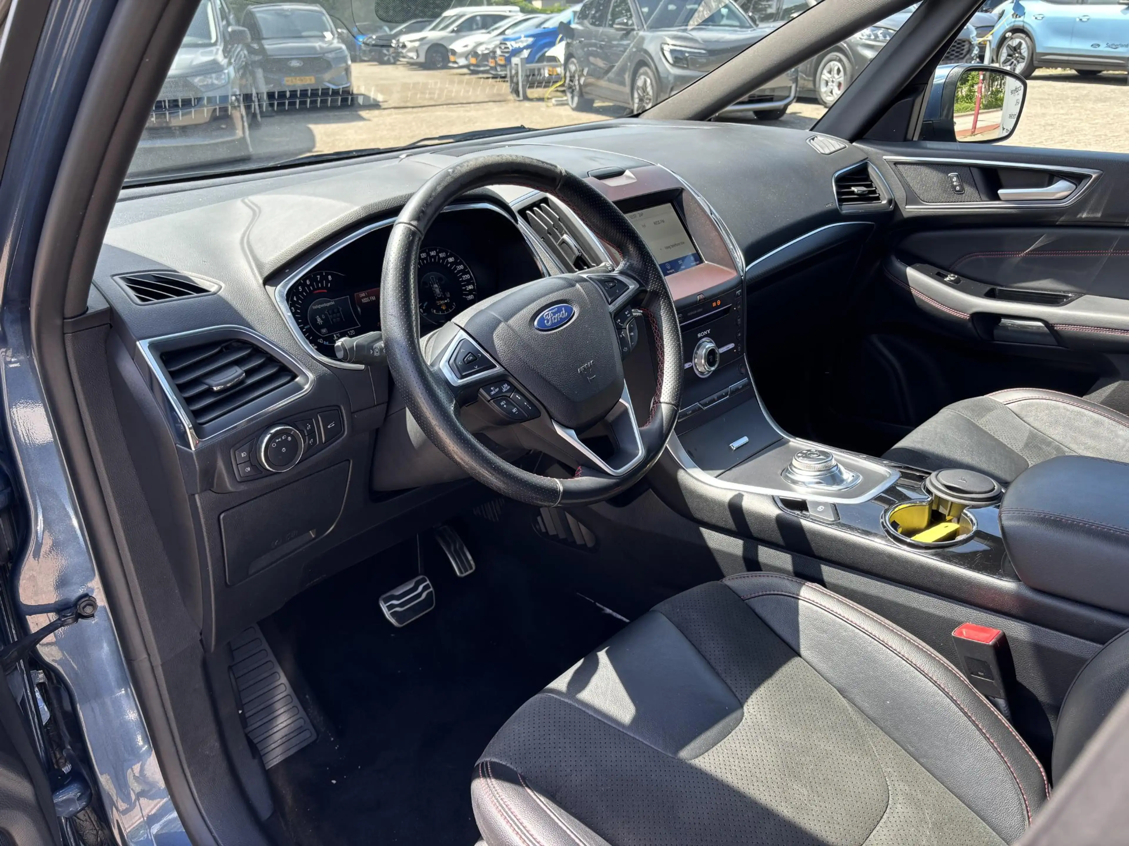 Ford S-Max 2.5 ST-Line FHEV 7 Persoons | 190pk | Panoramadak — photo 13