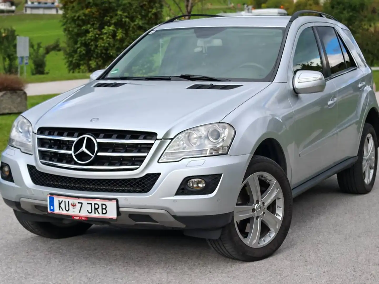 Mercedes-Benz ML 320 ML 320 CDI 4MATIC Aut. DPF Silber - 1