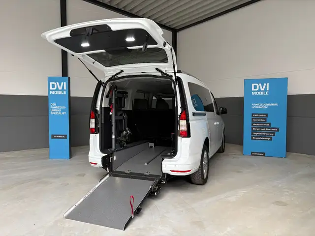 Ford Grand Tourneo Connect Titanium Rollstuhl TAXI