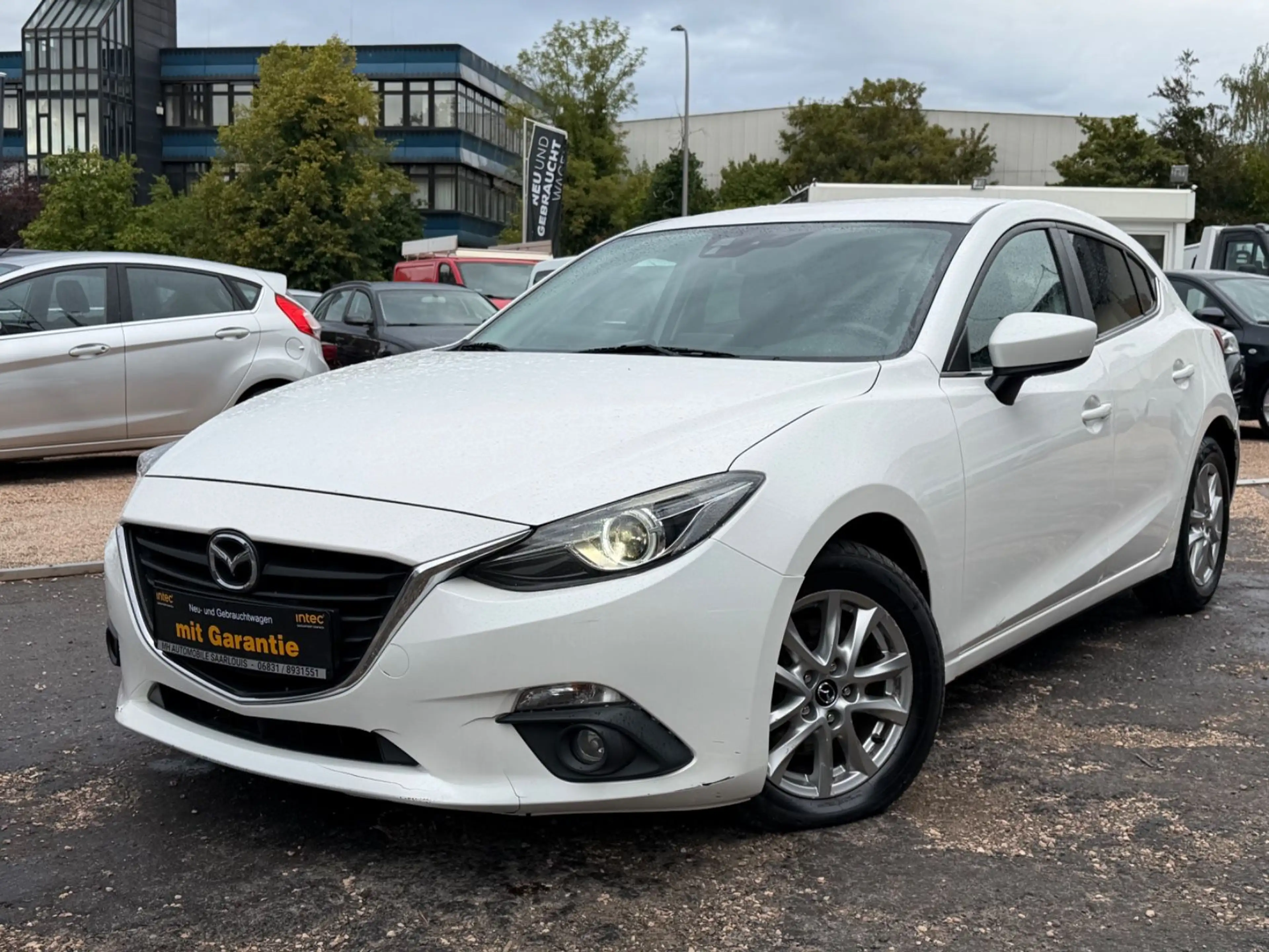 Mazda 3 Lim. Center-Line