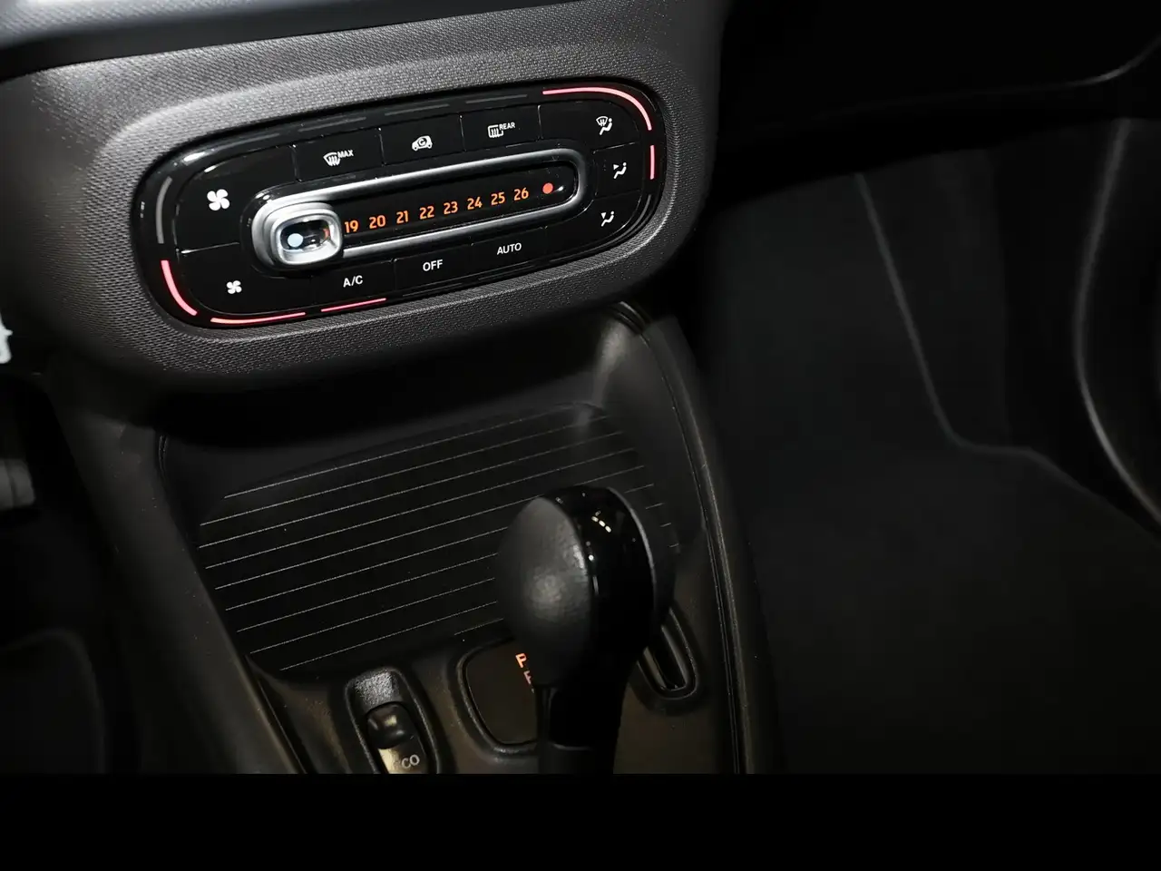 Smart Fortwo EQ SITZHEIZUNG+22 KW+ALU 15 ZOLL, миниатюра 9
