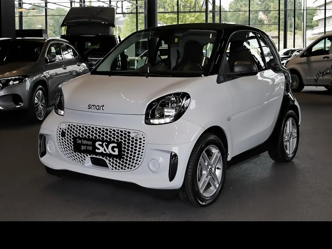 Smart Fortwo EQ SITZHEIZUNG+22 KW+ALU 15 ZOLL