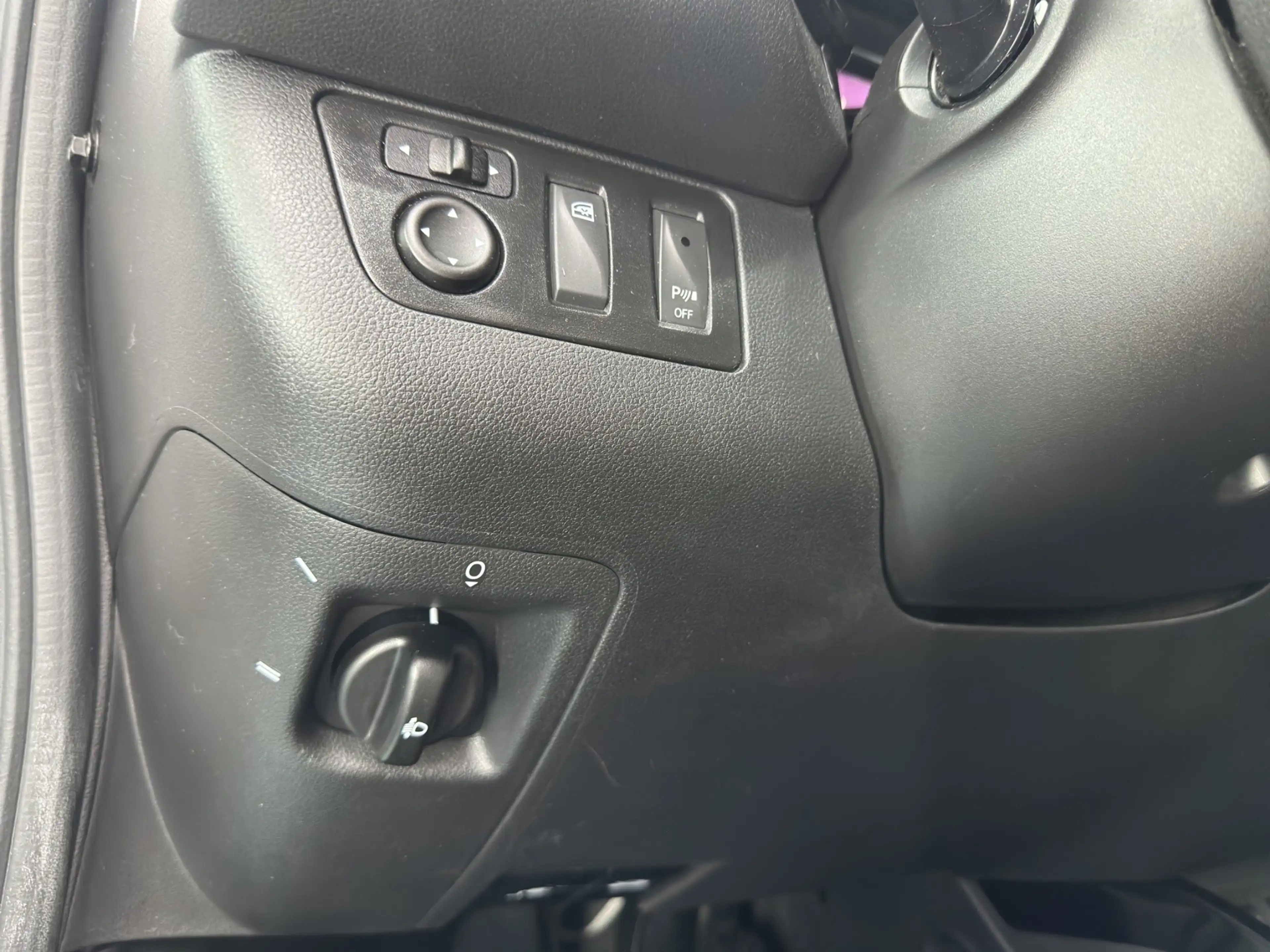 Dacia Spring Essential*NAVI*KAM* — photo 15