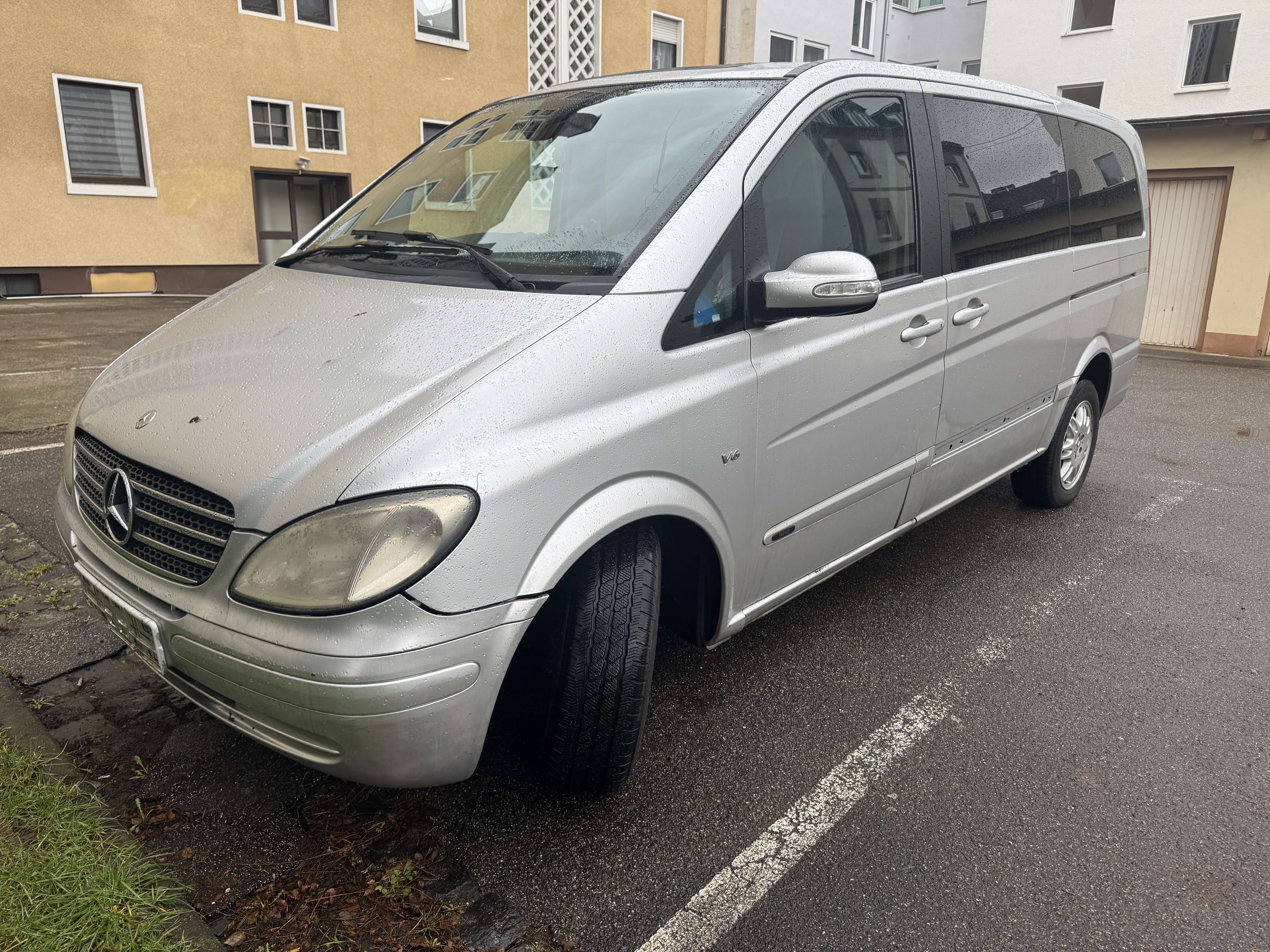 Second hand Mercedes Benz Viano 3.0