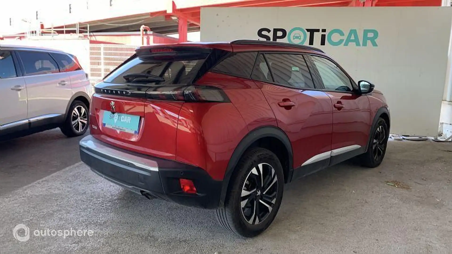 Peugeot 2008 1.2 PureTech 100ch S\u0026S Allure - 2