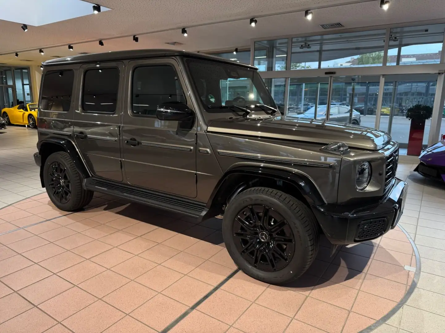 Mercedes-Benz G 450 d AMG Line/Exclusive Line Interieur/Night Grau - 2